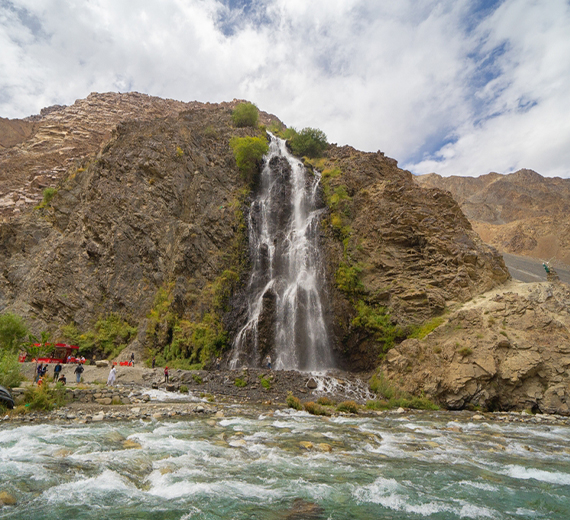 Skardu, Deosai Plains & Manthoka Waterfall - Families Only